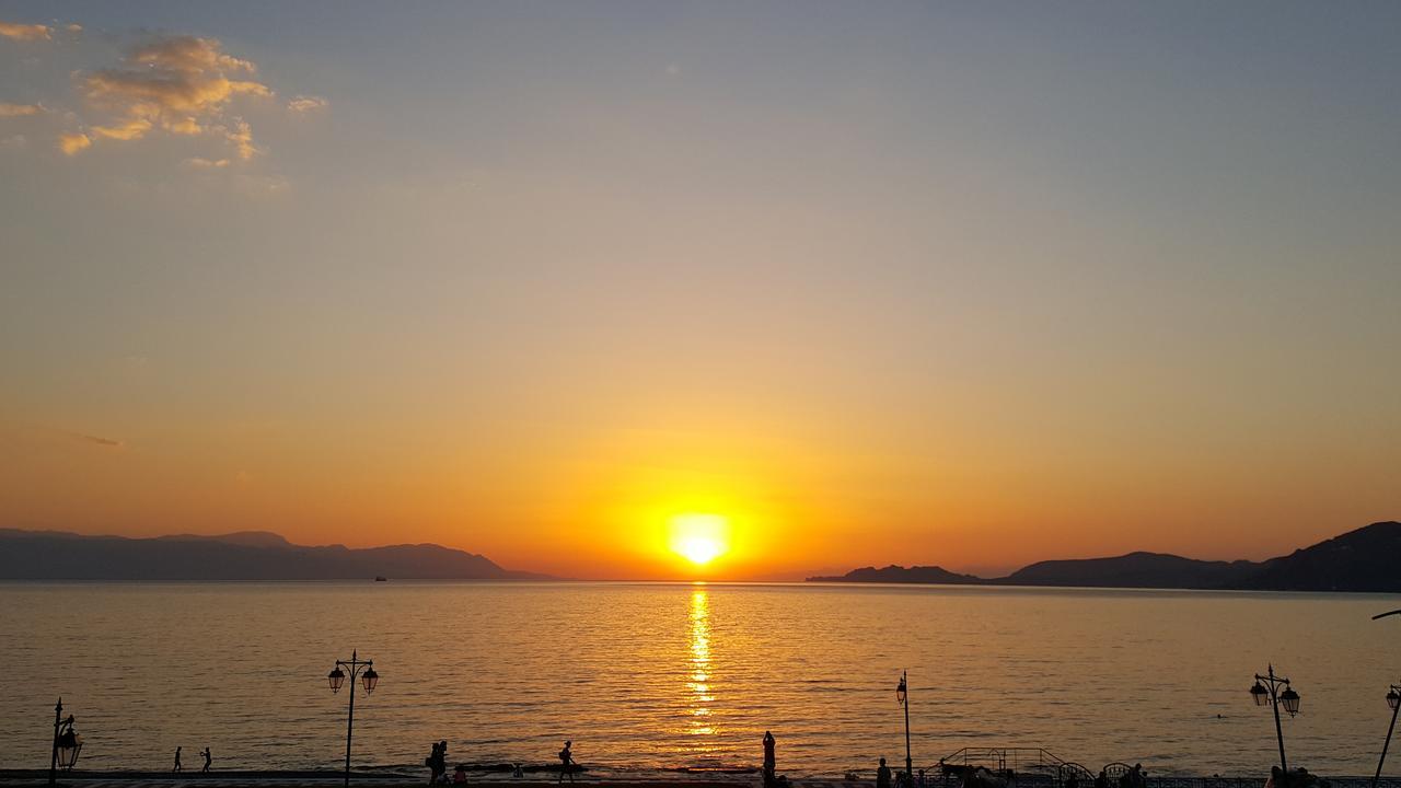 Diolkos Studios Loutraki  Bagian luar foto